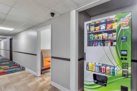 Days Inn by Wyndham Savannah Gateway I-95