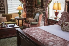 East Bay Inn, Historic Inns of Savannah Collection