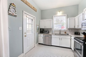 Gallery Stays - Pop Collection