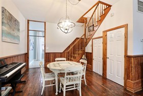 Gallery Stays - Pop Collection