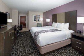 La Quinta Inn & Suites by Wyndham Snellville - Stone Mountain