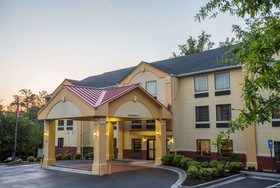 La Quinta Inn & Suites by Wyndham Snellville - Stone Mountain