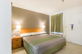 Studio 6 Statesboro Ga