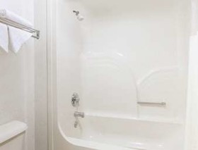 Days Inn by Wyndham Thomaston