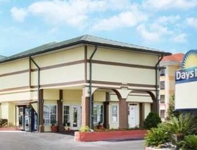 Days Inn by Wyndham Waycross