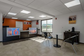 Motel 6 Cartersville - White GA