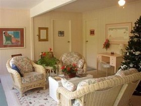 Hale Hoola B&B