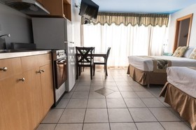 Holiday Surf Hotel