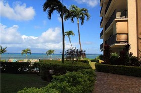 Hololani A by RedAwning