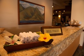 Royal Lahaina Resort & Bungalows