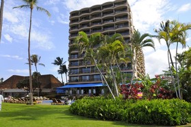 Royal Lahaina Resort & Bungalows