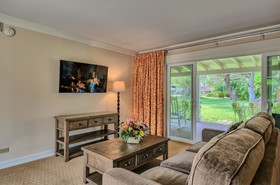 Royal Lahaina Resort & Bungalows