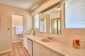 Royal Lahaina Resort & Bungalows