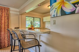 Royal Lahaina Resort & Bungalows