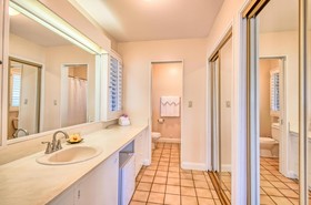 Royal Lahaina Resort & Bungalows