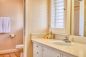 Royal Lahaina Resort & Bungalows