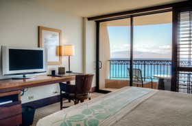 Royal Lahaina Resort & Bungalows