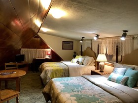 Hale Maluhia Country Inn