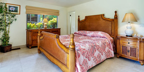 Kanaloa at Kona by Castle