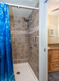 Kona Islander Inn Hotel