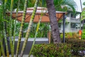 Kona Islander Inn Hotel