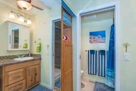 Kona Islander Inn Hotel