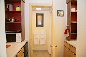 Kona Islander Inn Hotel