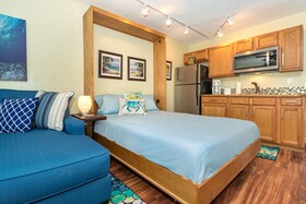 Kona Islander Inn Hotel