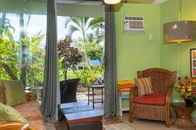 Kona Islander Inn Hotel