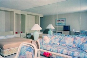 Kona Islander Inn Hotel