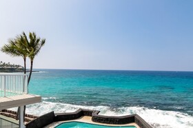 Kona Magic Sands Resort