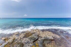 Kona Magic Sands Resort
