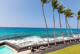 Kona Magic Sands Resort