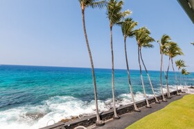 Kona Magic Sands Resort