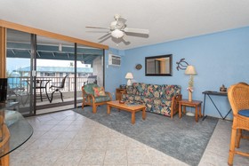Kona Reef by Casago