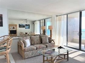 Kona Reef by Casago