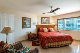Kona Reef by Casago