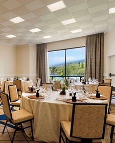 OUTRIGGER Kona Resort & Spa