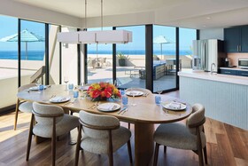 OUTRIGGER Kona Resort & Spa