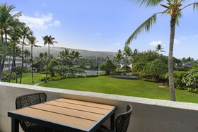 OUTRIGGER Kona Resort & Spa