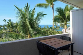 OUTRIGGER Kona Resort & Spa