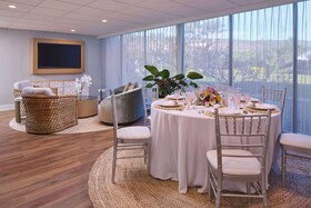 OUTRIGGER Kona Resort & Spa