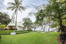 OUTRIGGER Kona Resort & Spa