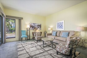 Royal Sea Cliff Kona by Outrigger