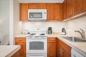 Royal Sea Cliff Kona by Outrigger