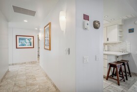 Royal Sea Cliff Kona by Outrigger