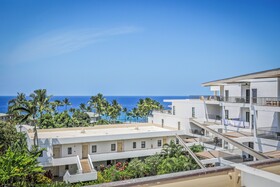 Royal Sea Cliff Kona by Outrigger