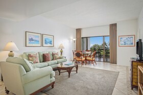 Royal Sea Cliff Kona by Outrigger