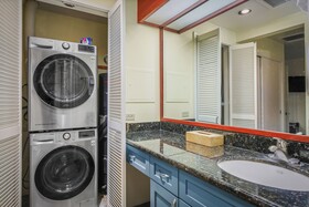 Royal Sea Cliff Kona by Outrigger