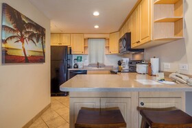 Royal Sea Cliff Kona by Outrigger